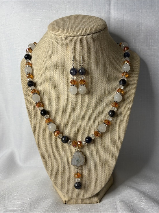 Real Diehl Jewelry Jewelry - Handcrafted Iolite and White Jade Necklace and Earring Set w/Agate Pendant